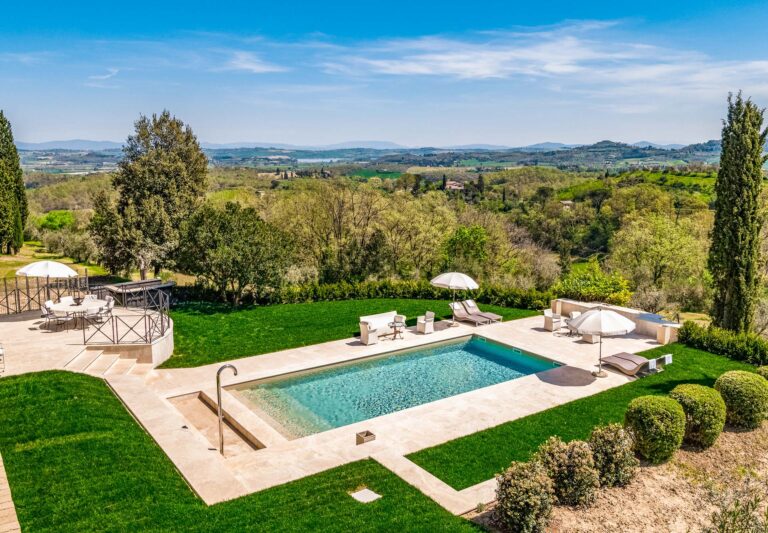 Top Luxury Villa Rentals in Tuscany: Experience the Ultimate Italian Elegance