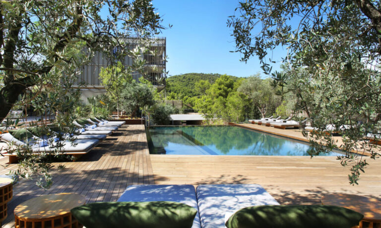 Top Green Hotels in Europe for Sustainable Travel in 2025